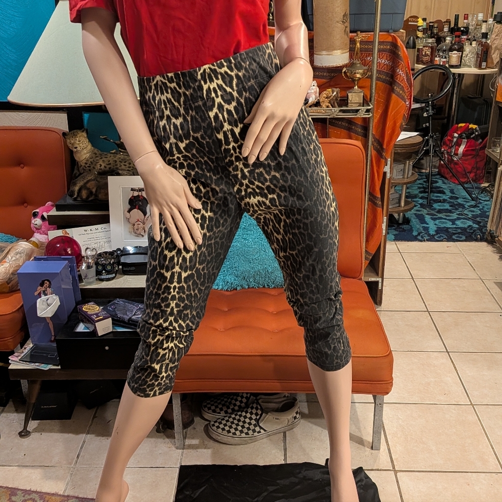 Hell Bunny Leopard Capris - image 1